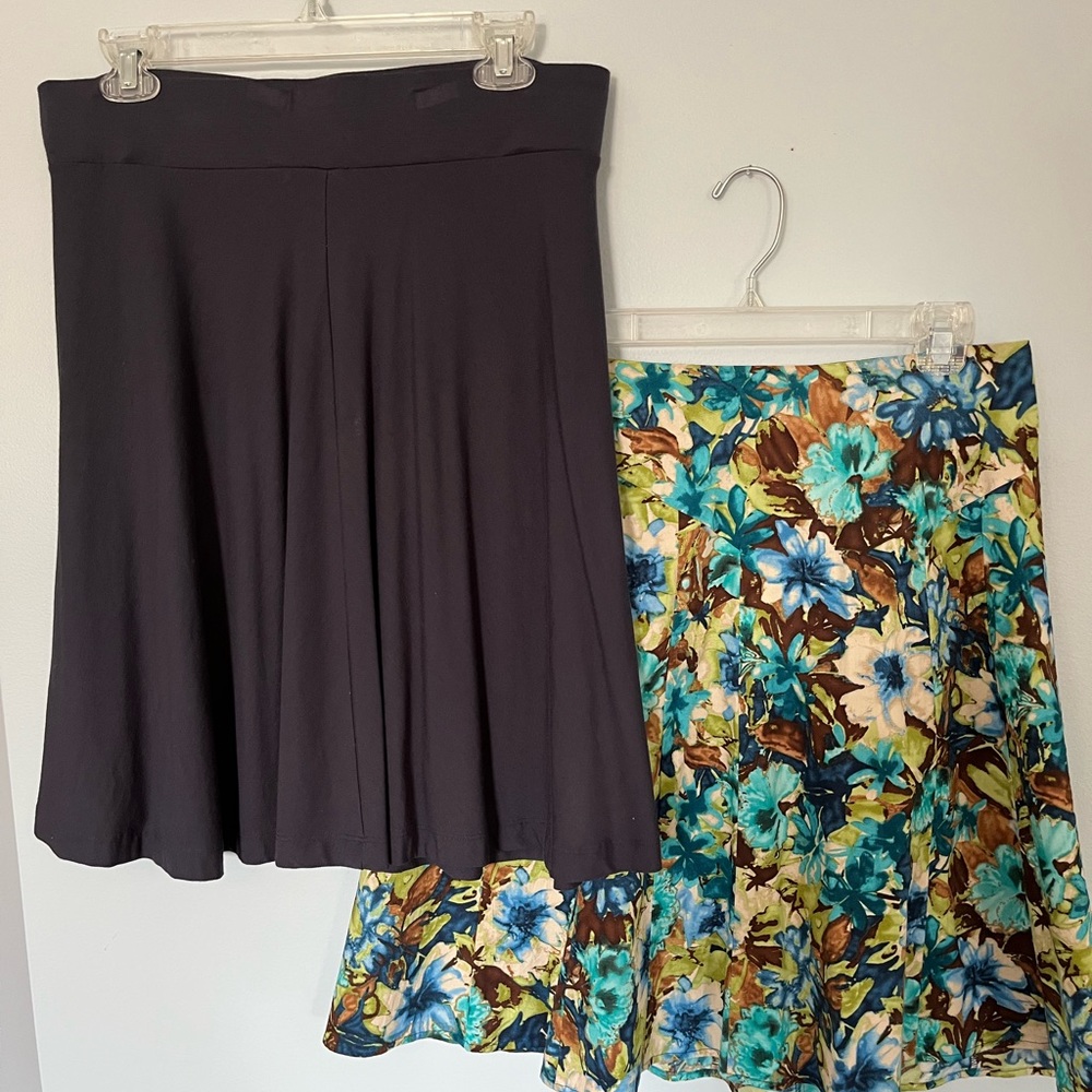 Lot of two summer skirts, Ann Taylor Loft M and Apt 9 in 10P